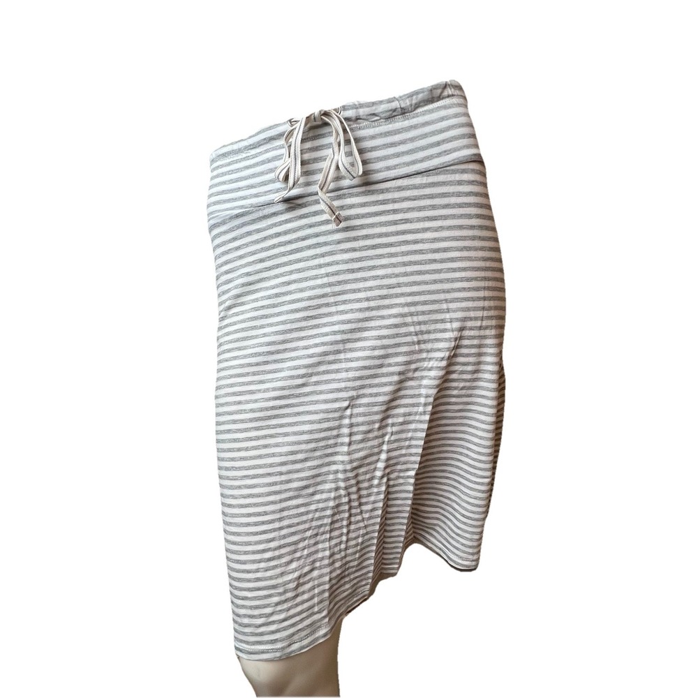 Gap Gray and White Striped 100% Cotton Women's A-Line Skirt Size XS